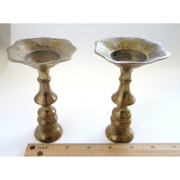 Vintage Brass Candlestick Holders - Set of 2 -Scalloped Design Bases - 5" Height - Picture 14 of 14